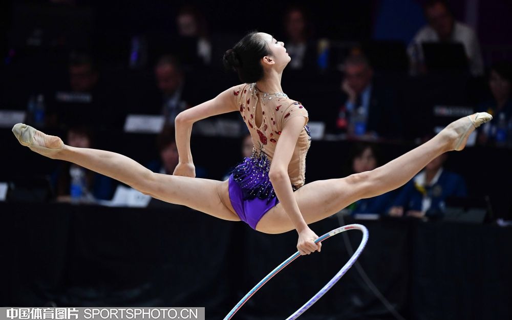 维塔尔世界波 上海海港2-0客胜武汉三镇距榜首3分